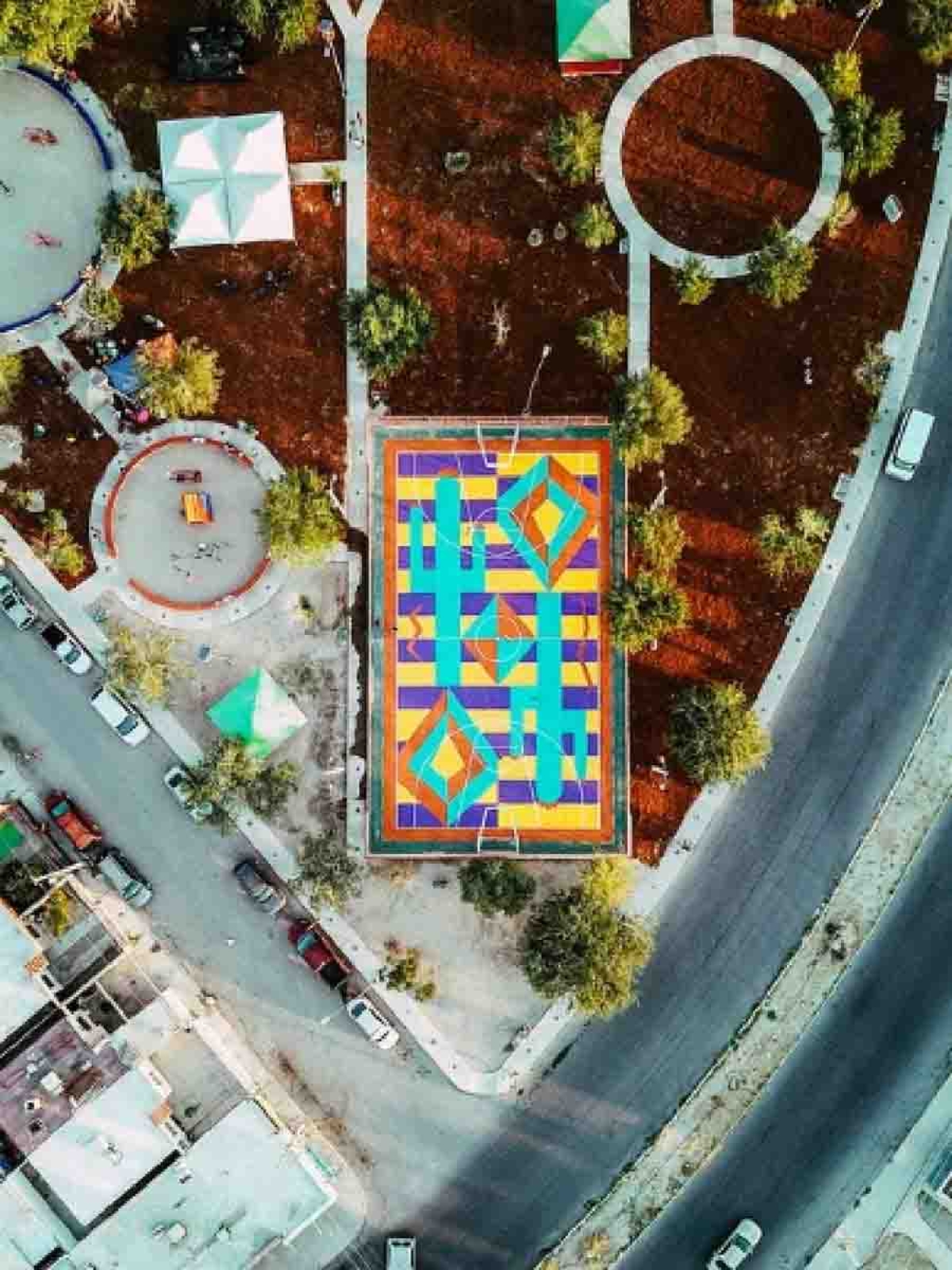 Espacio público resiliente y naturalizado