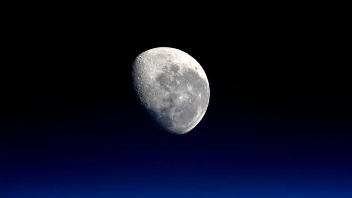 Los horarios para ver el raro eclipse lunar que se producirá esta noche
