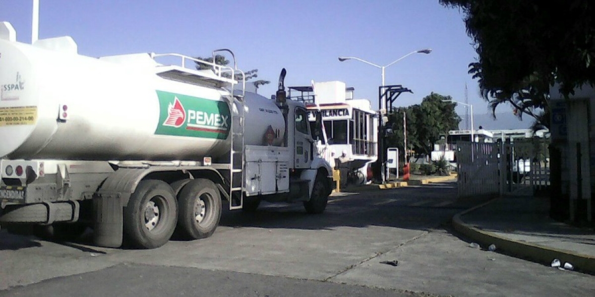 Liberan Terminal de Almacenamiento y Despacho de Pemex