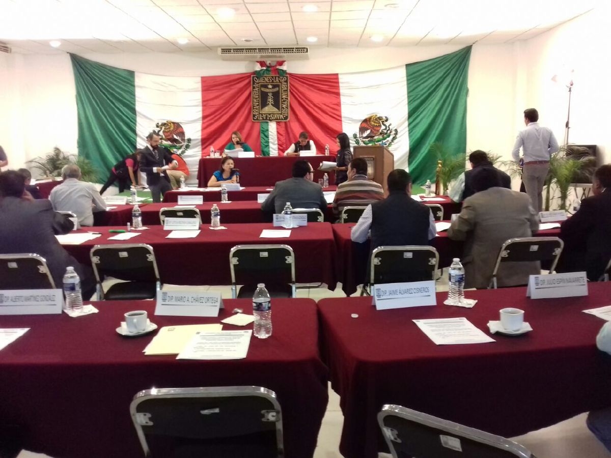 Presentan propuesta para eliminar financiamiento público a los partidos políticos