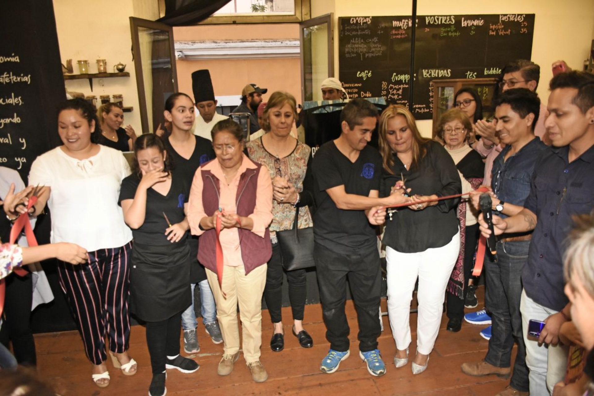 Inauguran tercera cafetería incluyente en Cuernavaca