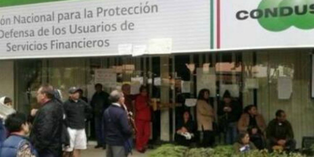 Registra Condusef mil 168 cargos no reconocidos en tarjetas bancarias, en lo que va del año
