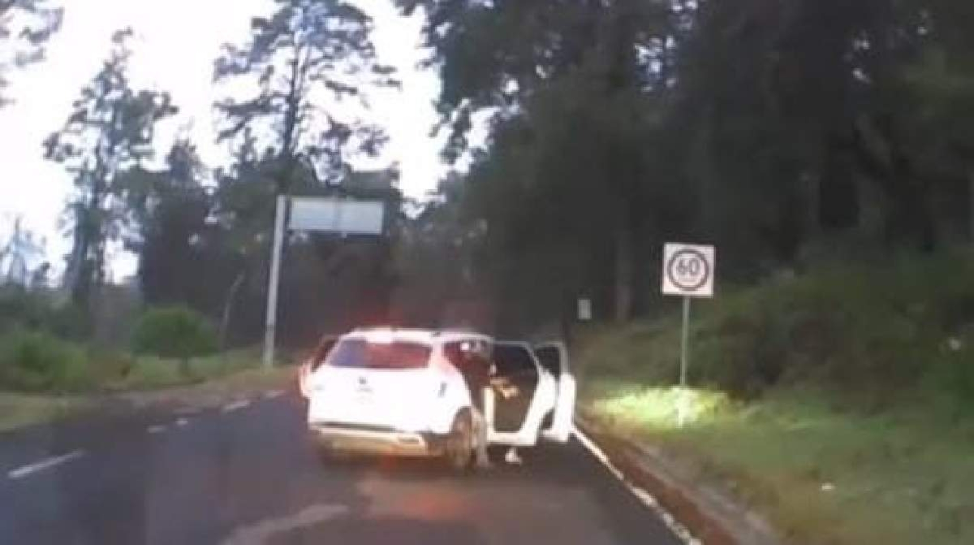 Intentan asaltar a pareja en Tres Marías
