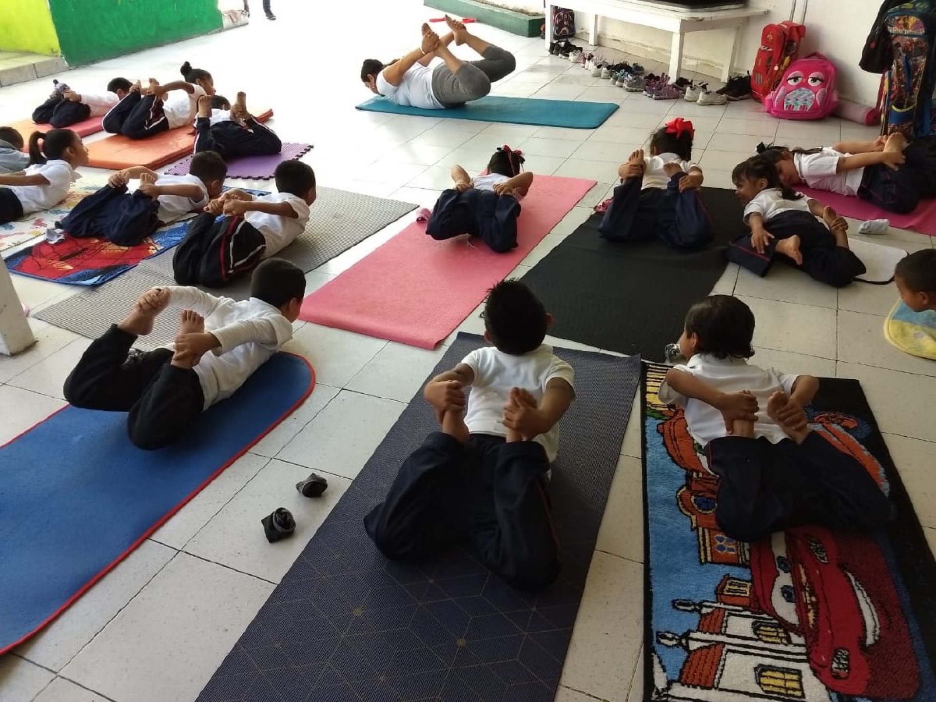 Ponen en marcha clases de yoga para niños en Cuautla