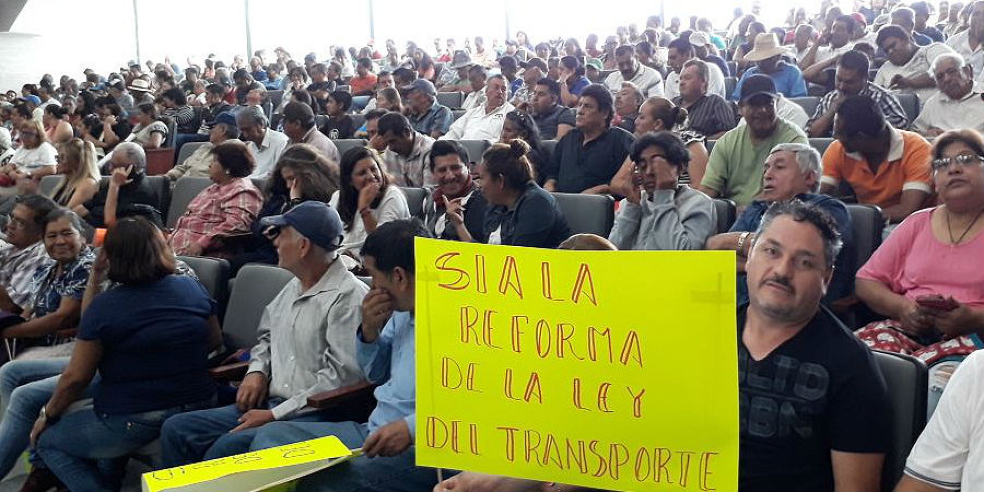 Aceptan diputados modificar Ley del Transporte