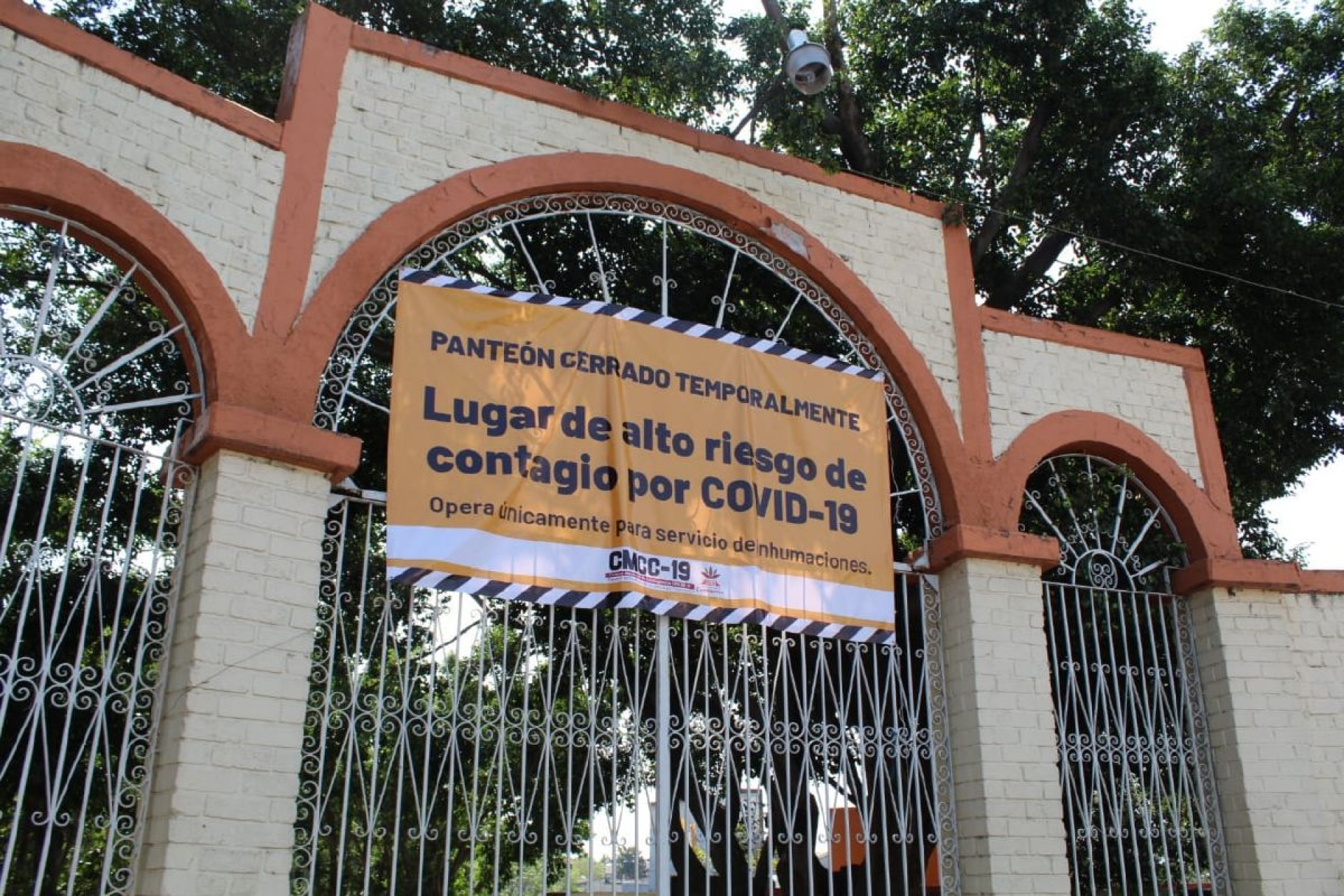 Anuncian descuentos en pago de servicios de cementerios