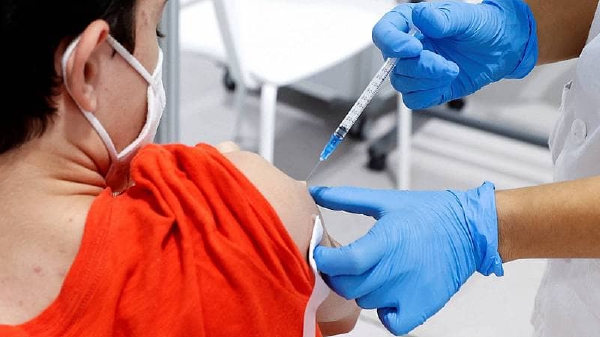 España aprueba vacunación contra COVID-19 para niños de 5 a 11 años
