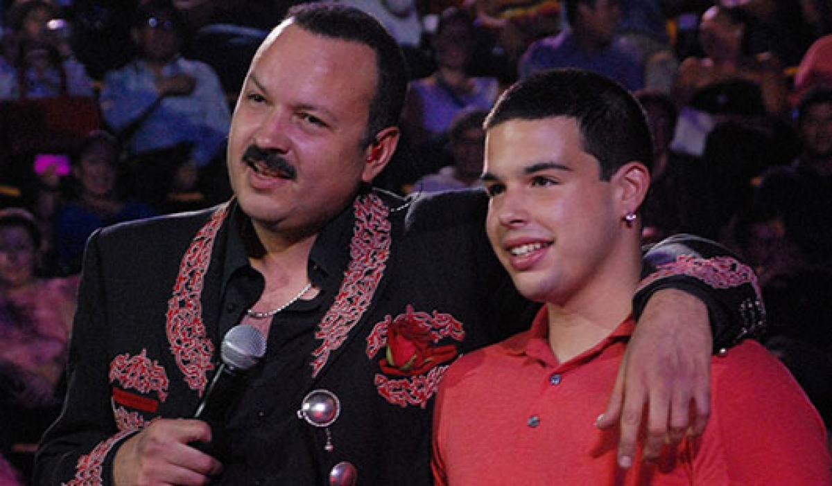 Detienen al hijo de Pepe Aguilar por contrabando de inmigrantes chinos
