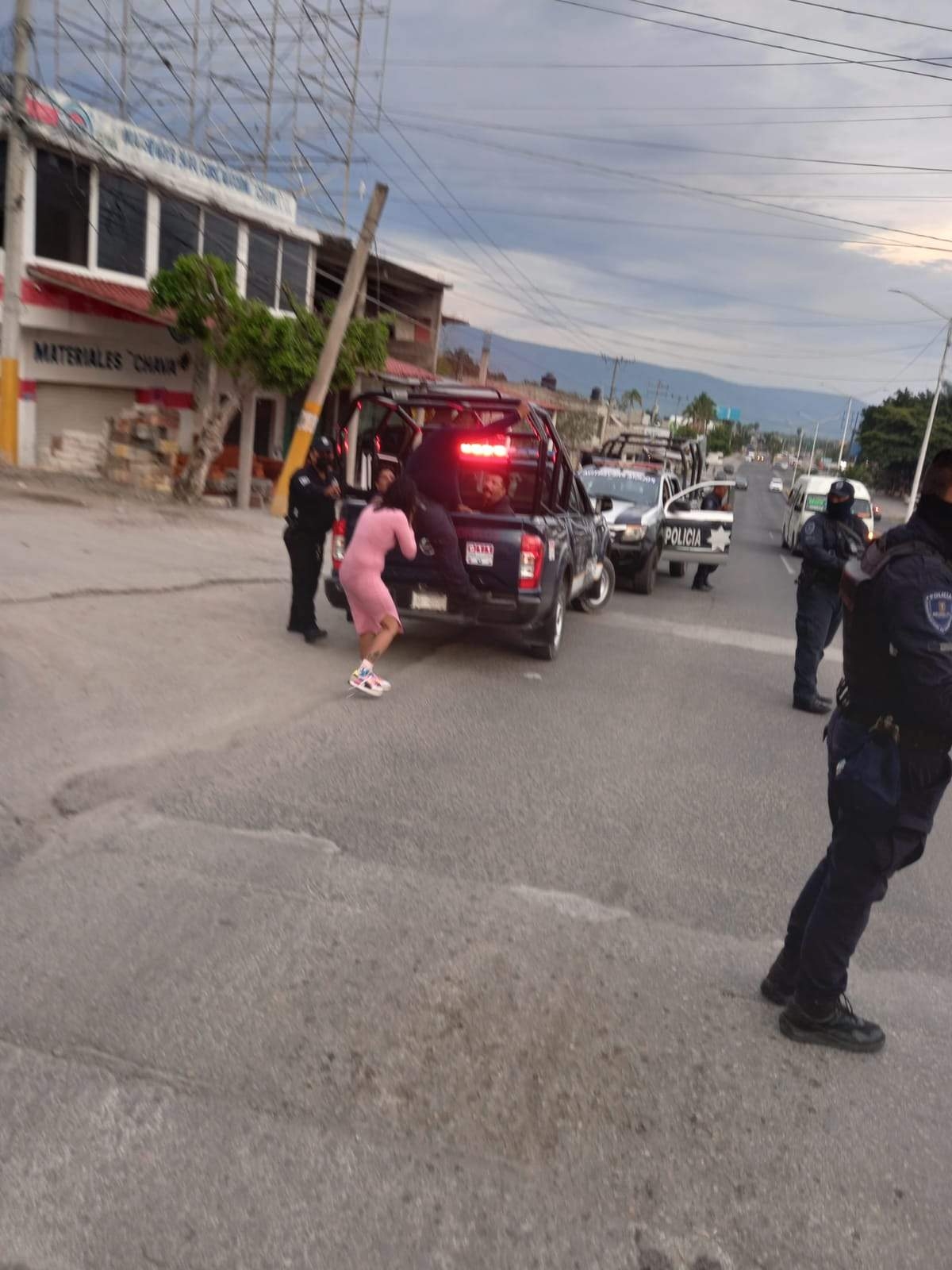 Turistas denuncian abuso de la Policía de Jojutla
