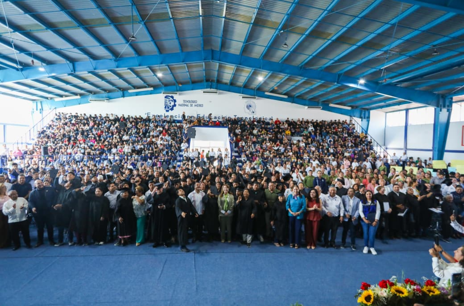 Anuncia Margarita González Saravia becas para personas mayores de 15 años de edad que estudien primaria y secundaria