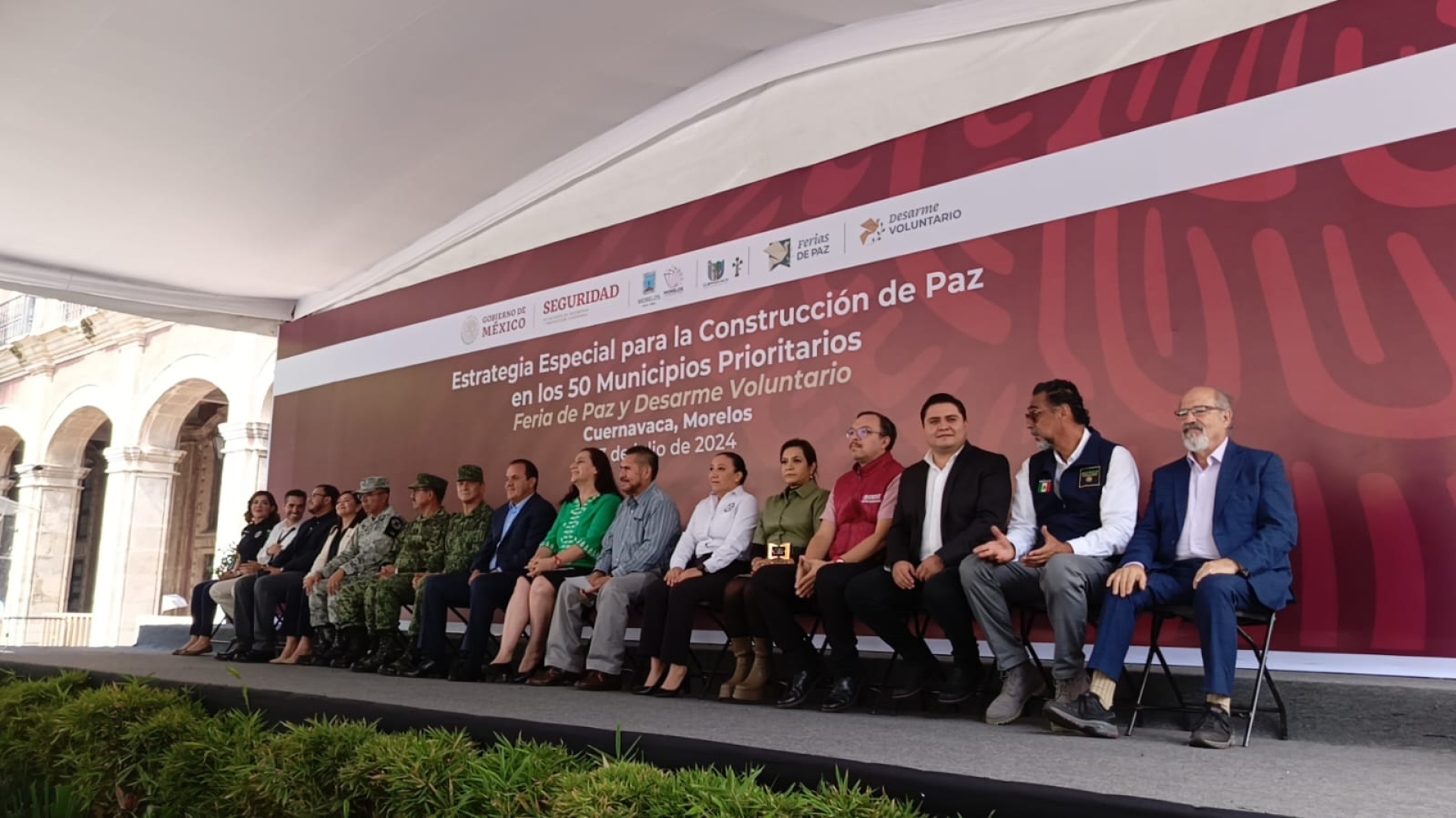 Preside gobernador 'Feria de Paz y Desarme Voluntario', en Cuernavaca