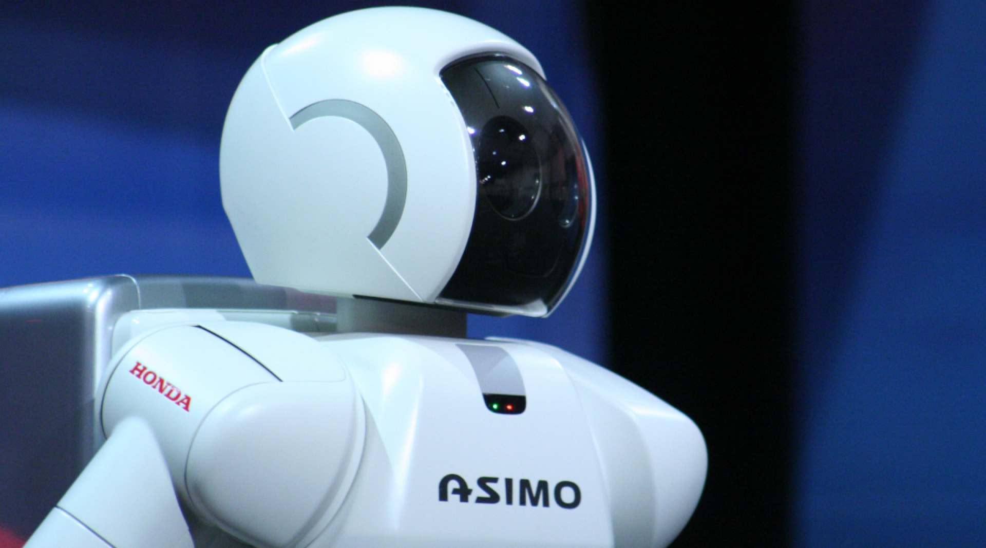 Honda dice adiós a Asimo, su increíble robot mayordomo
