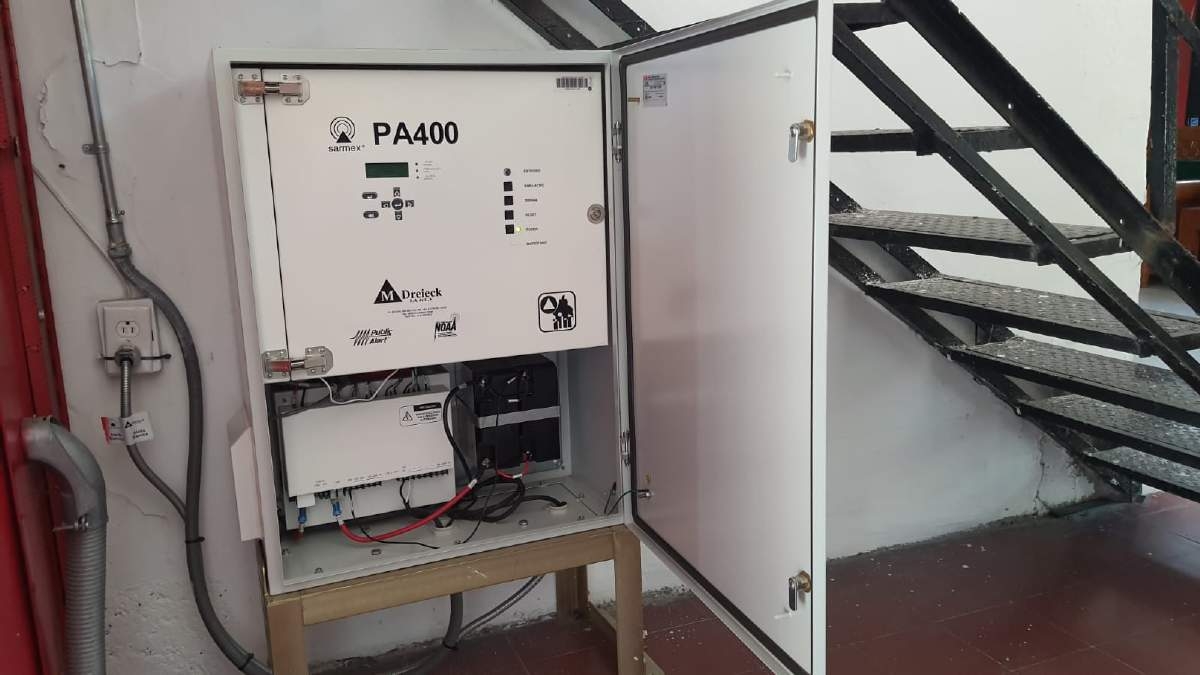 Dan mantenimiento a alertas sísmicas de Zacatepec