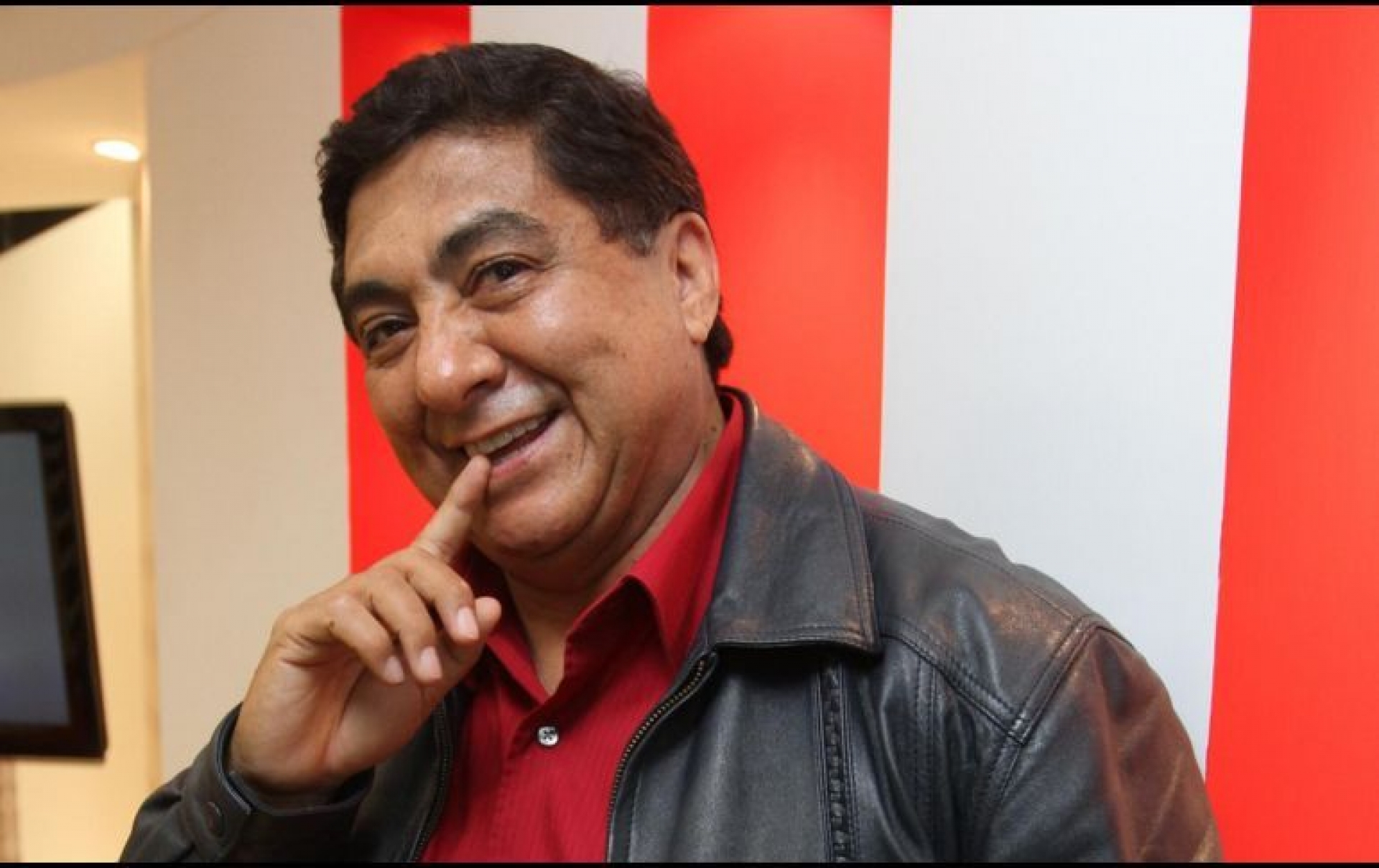 Hospitalizan de emergencia al actor Carlos Bonavides