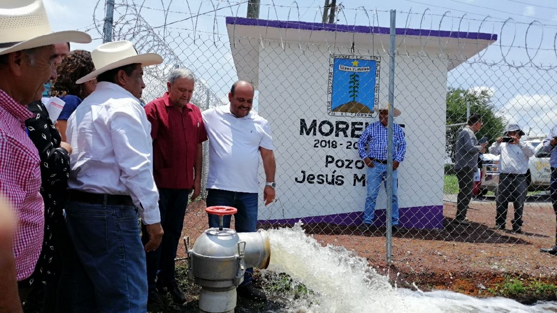 Entregan rehabilitación de obra hidráulica en Oacalco