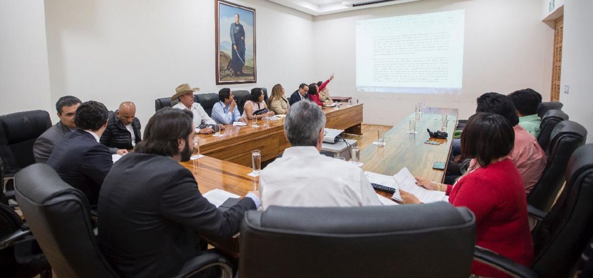 Apoya Cuauhtémoc Blanco con recursos económicos a los nuevos municipios indígenas