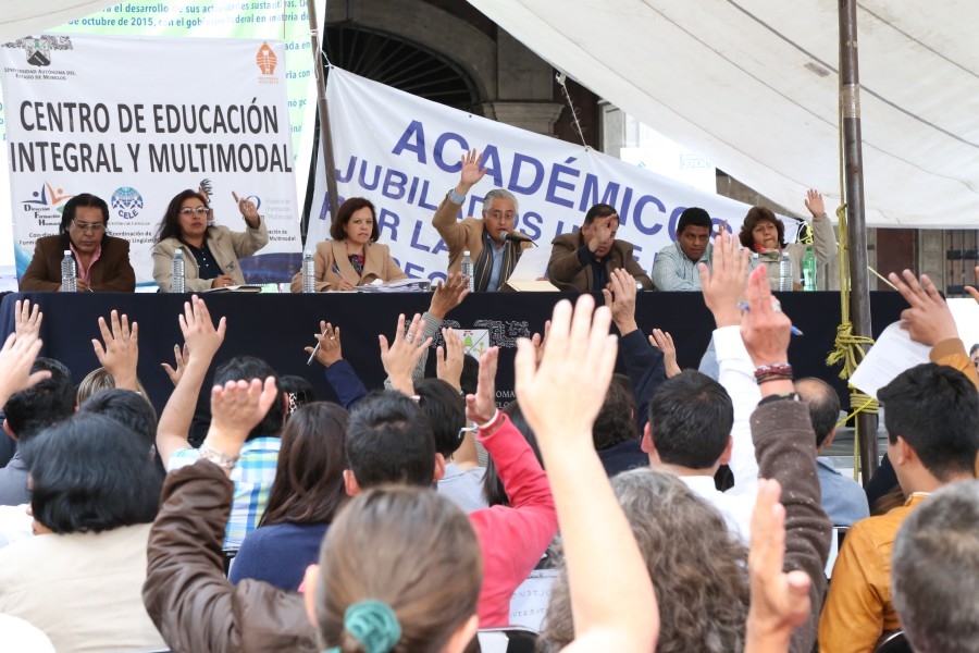 En cuanto el gobierno firme acuerdos, se retirará el plantón de la Plaza de Armas