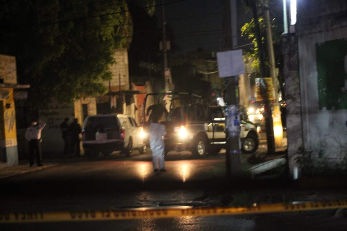 Fue asesinado afuera de un minisúper