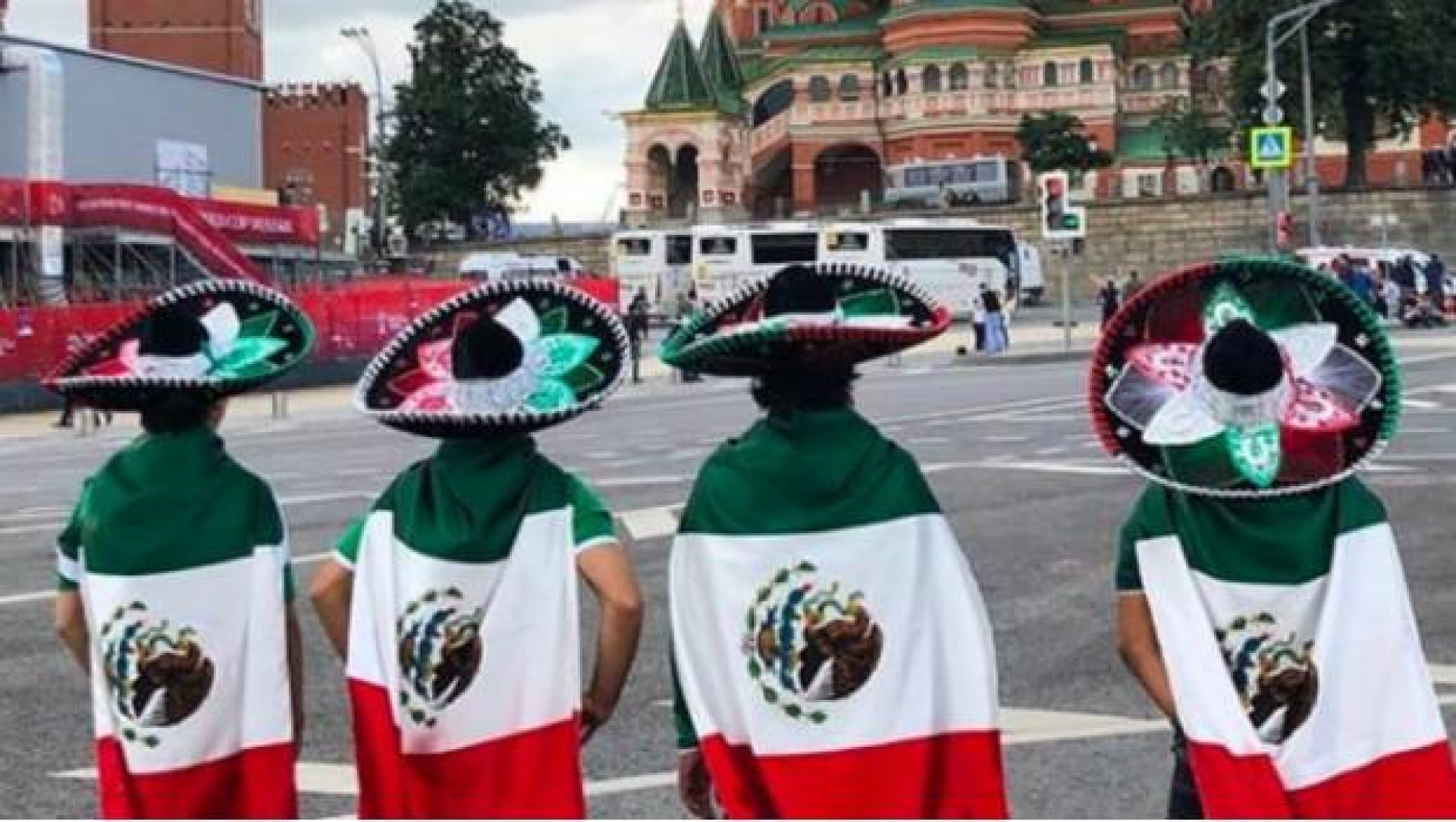 Ya suenan "No rompas más" y "El mariachi loco" en las calles de Rusia