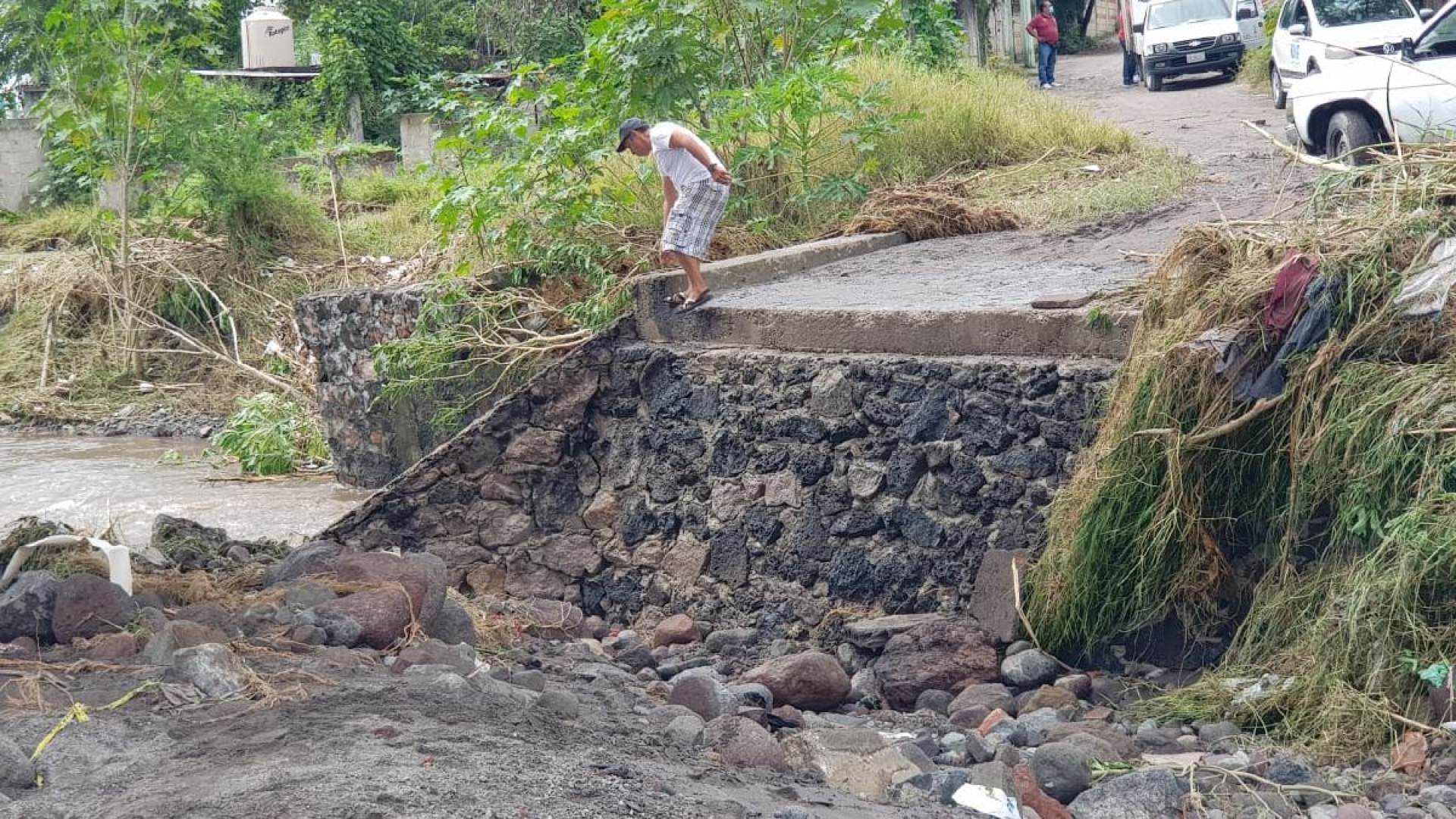 Aprueban construcción de puente dañado en Zacatepec