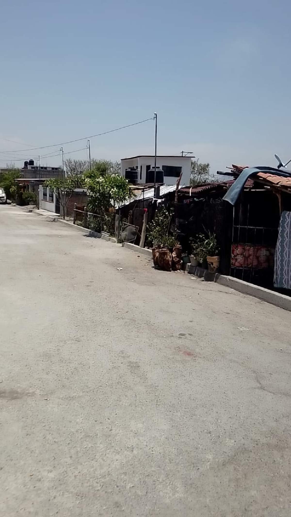 Denuncian invasión de casas en Tlatenchi