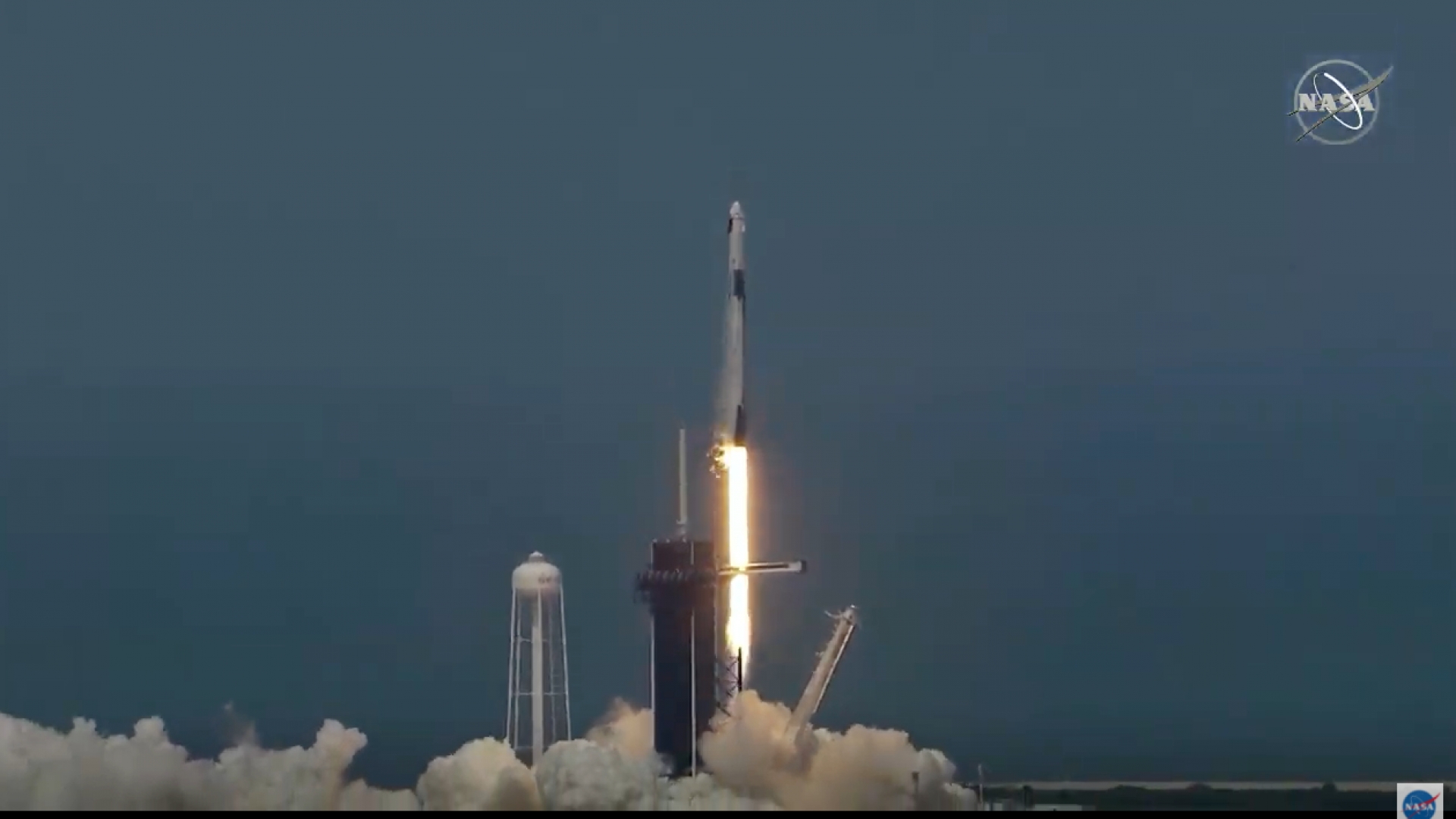 ¡Un gran salto para SpaceX y NASA! Logran lanzamiento histórico