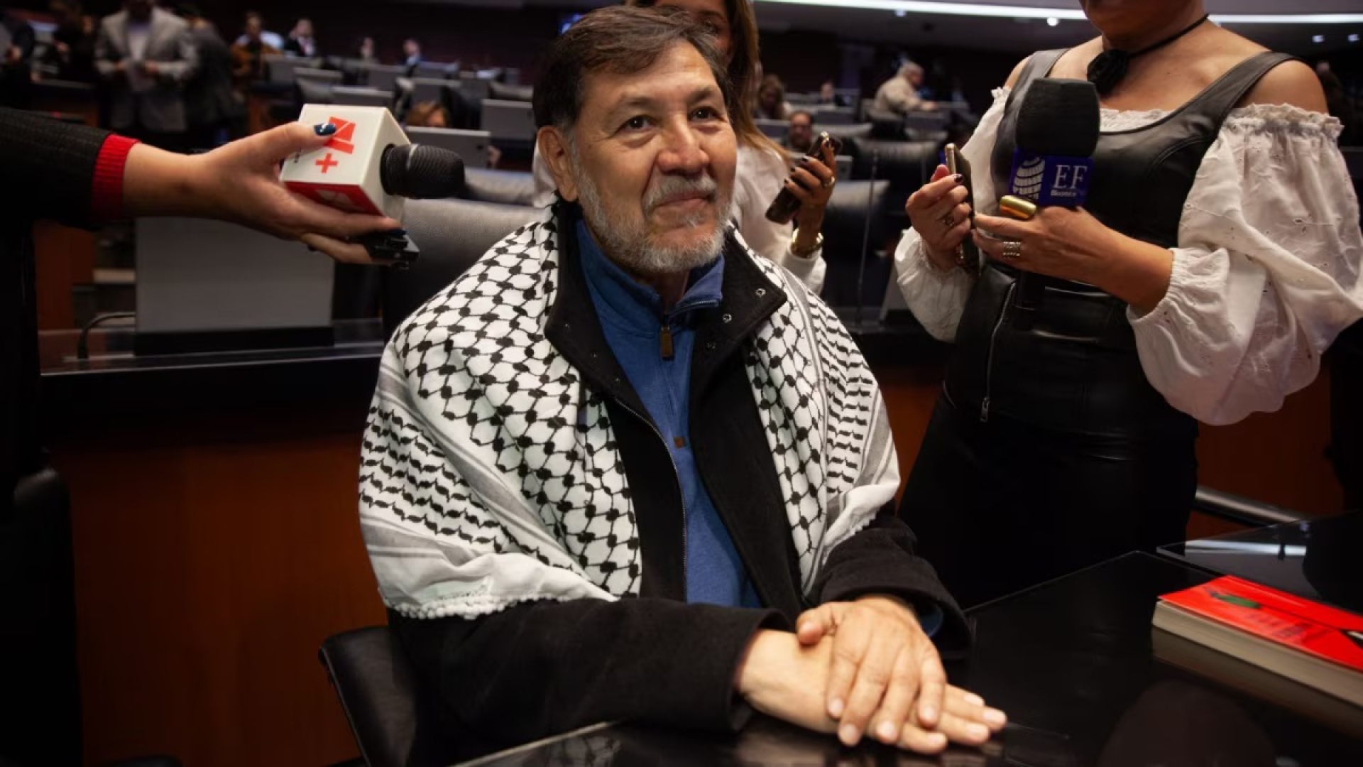 Fernández Noroña justifica uso de avión privado: 'cuando es necesario se puede'
