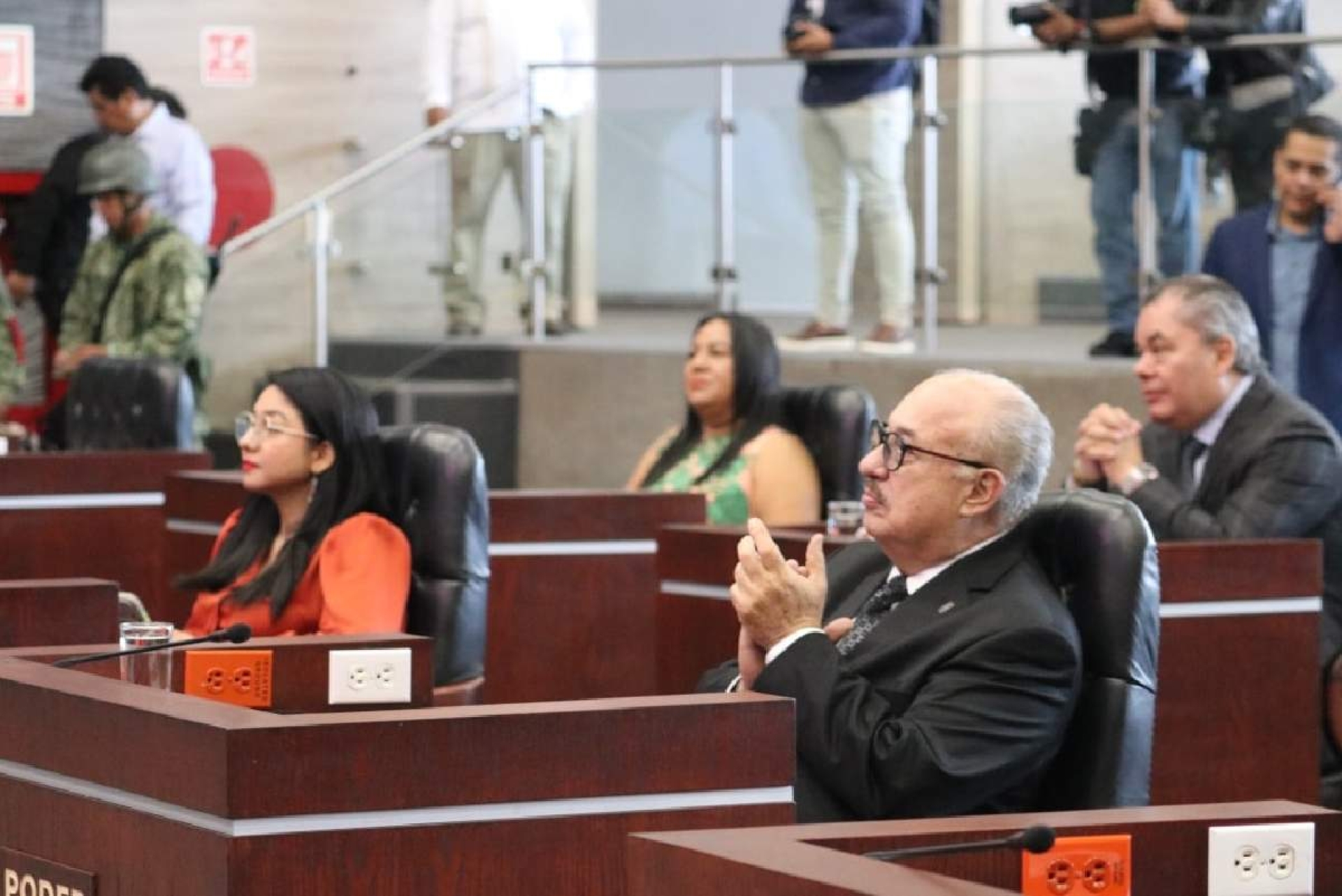 Narcomantas y 'papelitos' de extorsión ya son delito