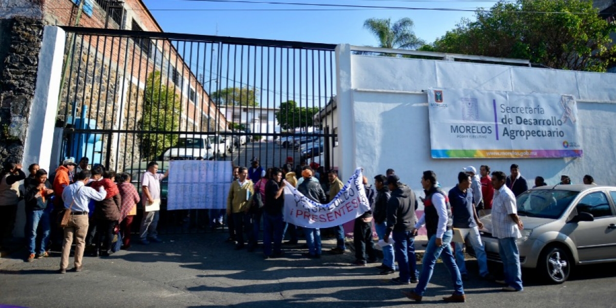 Protestan organizaciones del Congreso Agrario Permanente en Sagarpa y Sedagro