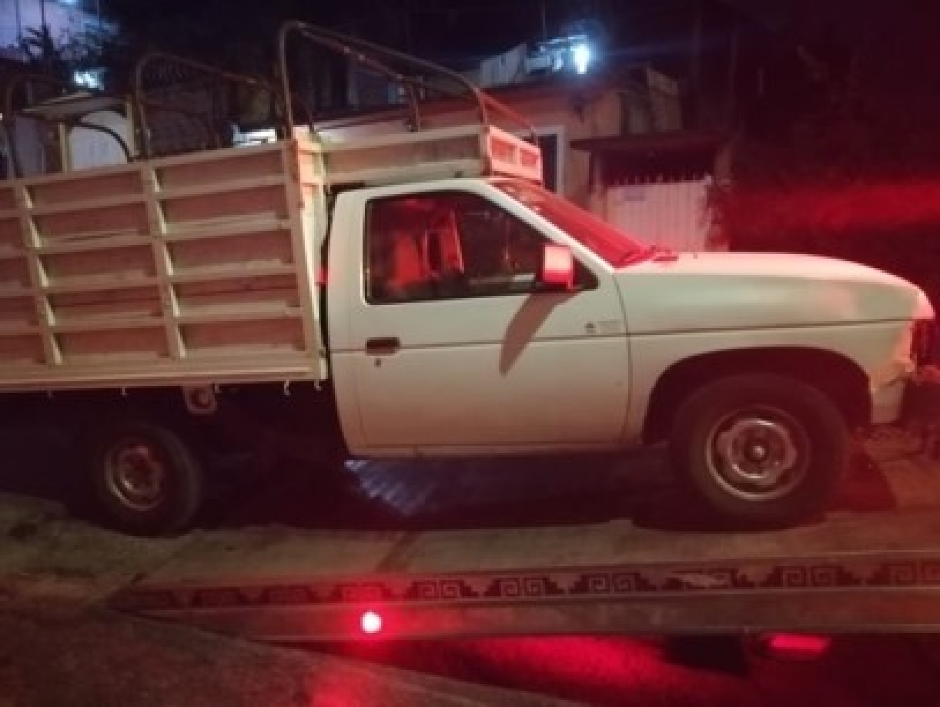 En casos distintos, hallan tres vehículos robados