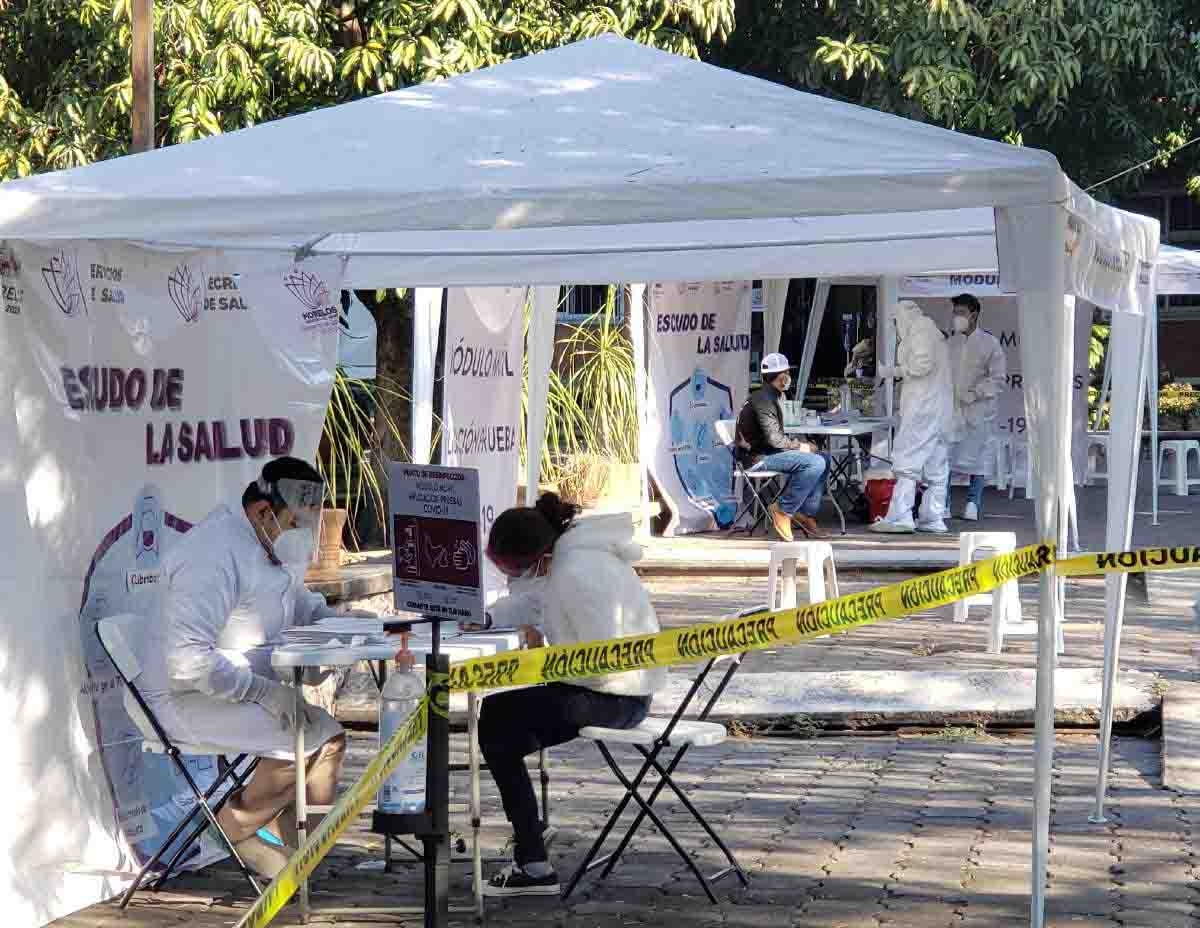 Aplican pruebas en Coatlán a menores de cinco años para detectar covid
