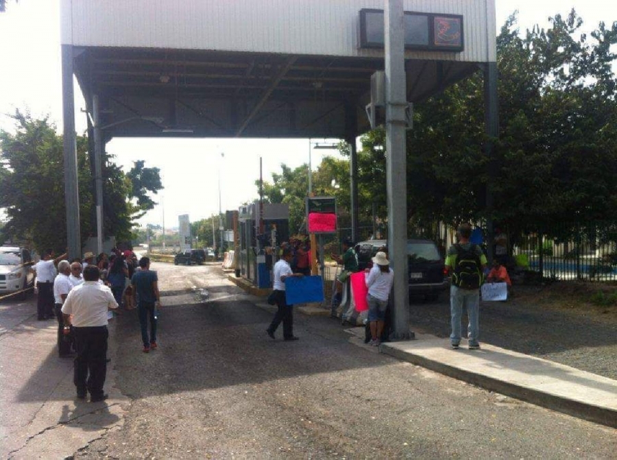 Vecinos de Xochitepec amenazan con bloquear la autopista a Acapulco