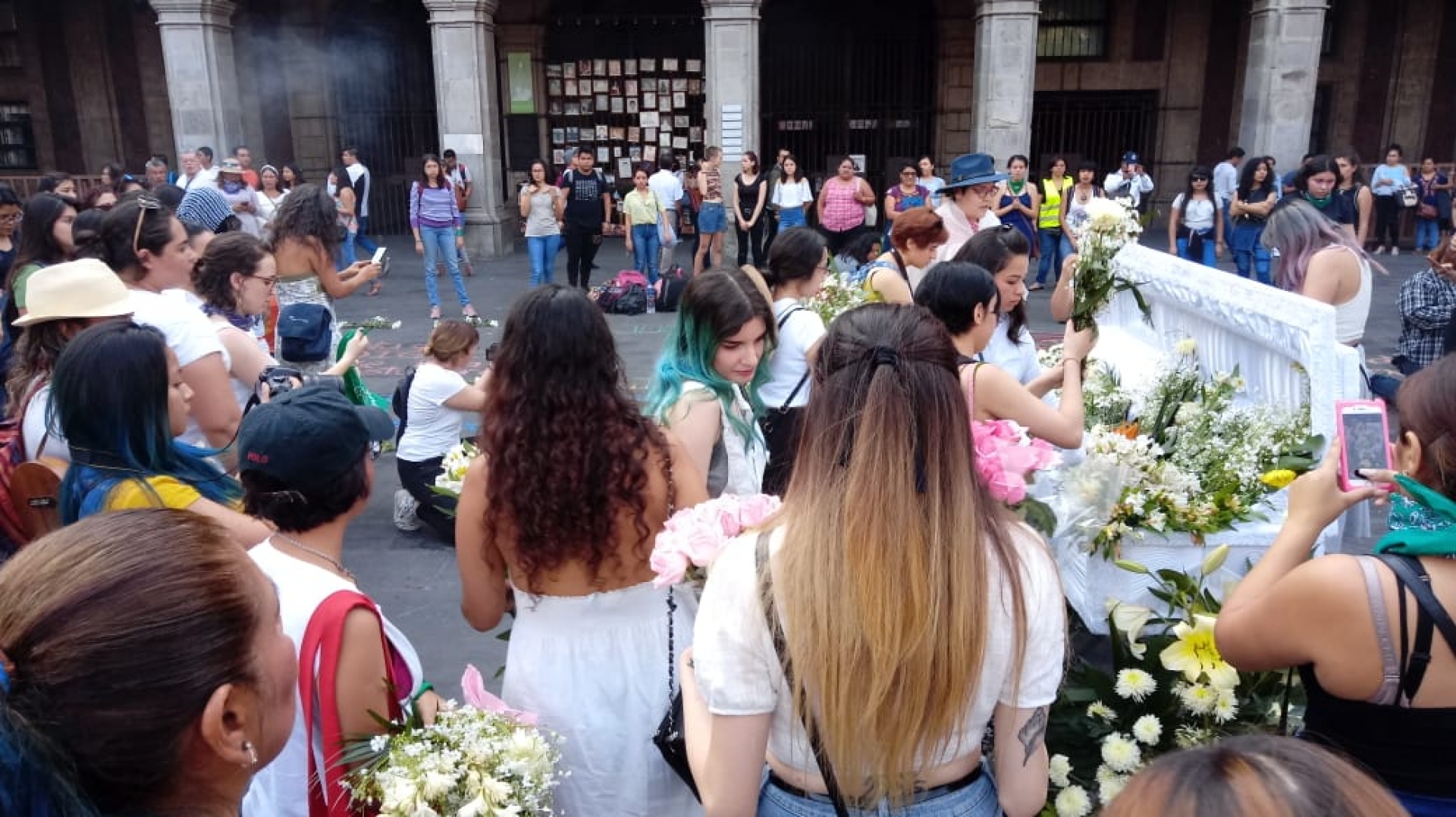 Mujeres alzan voz contra violencia