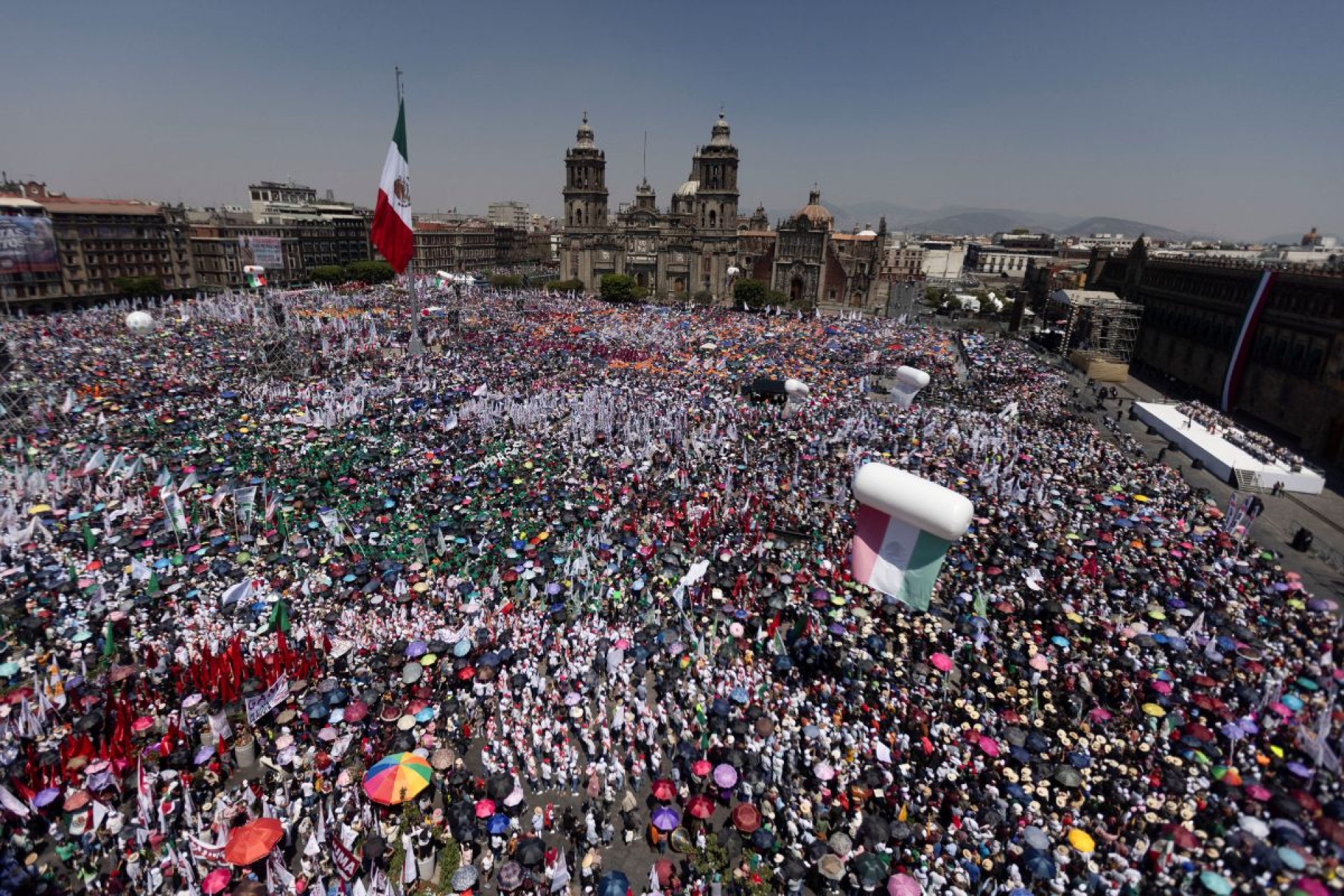 Más de 350 mil asistentes en asamblea de Sheinbaum, reporta Gobierno CDMX