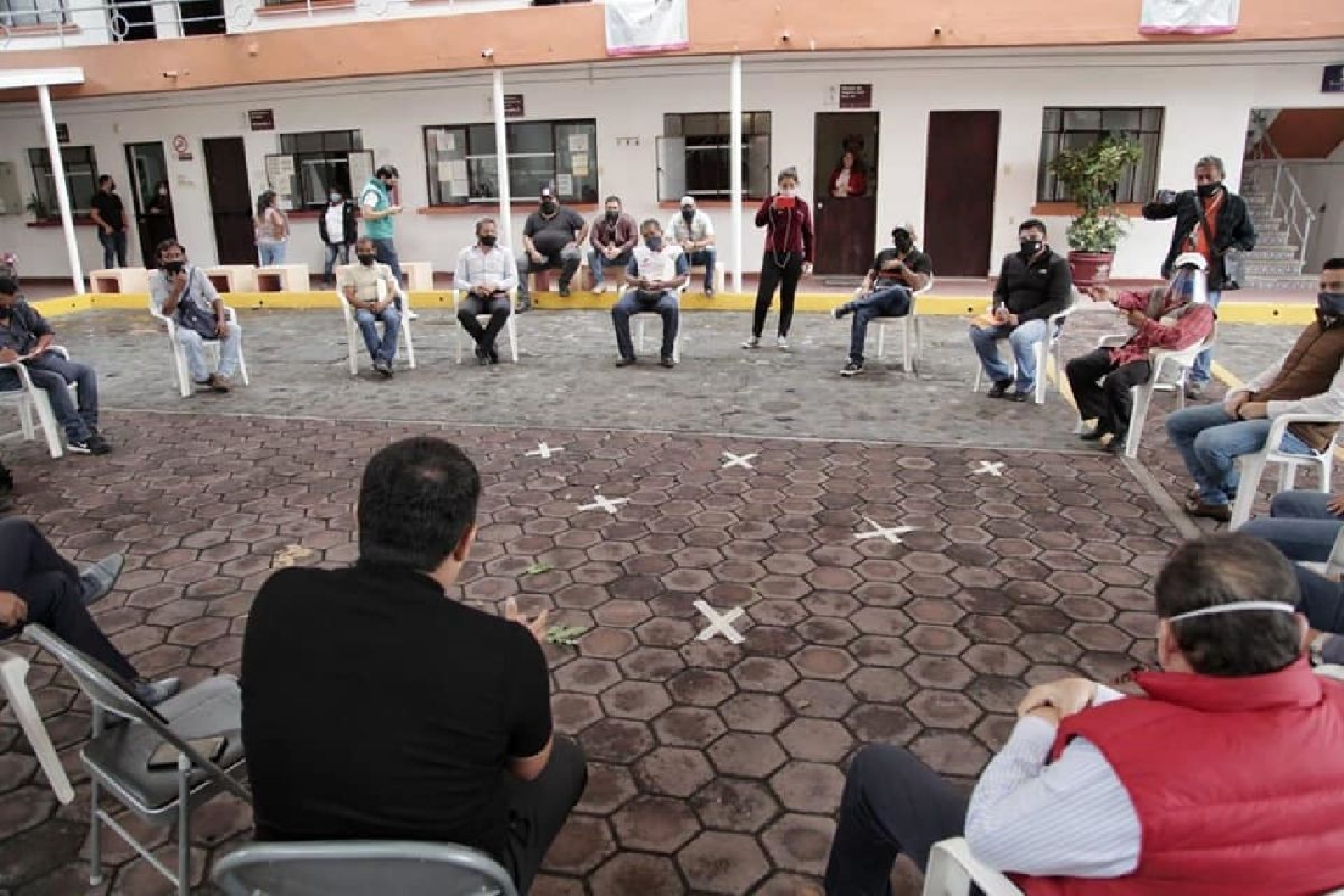 Exhortan a comercio a reapertura segura
