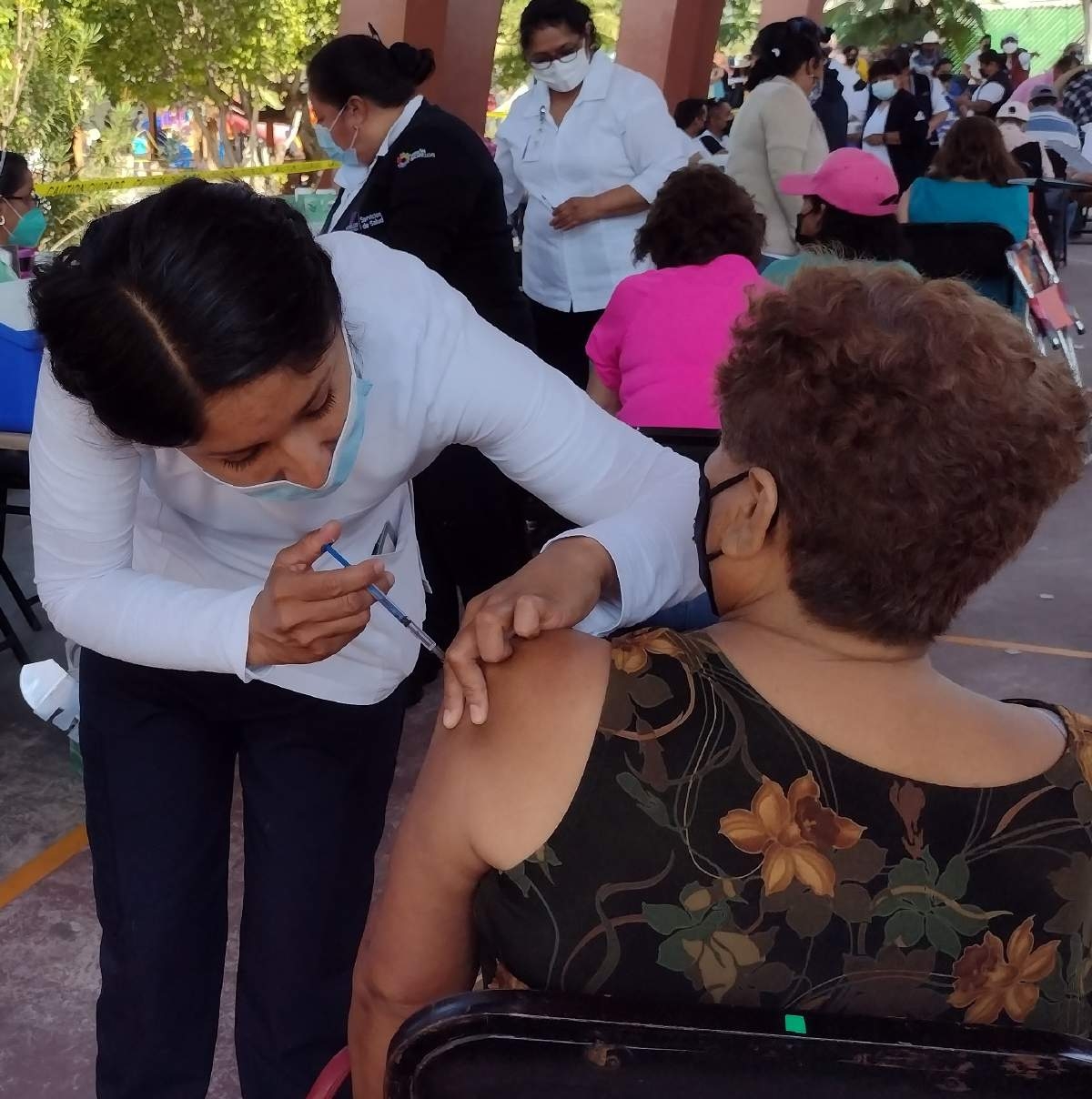 Inicia aplicación de refuerzo anticovid en Puente de Ixtla