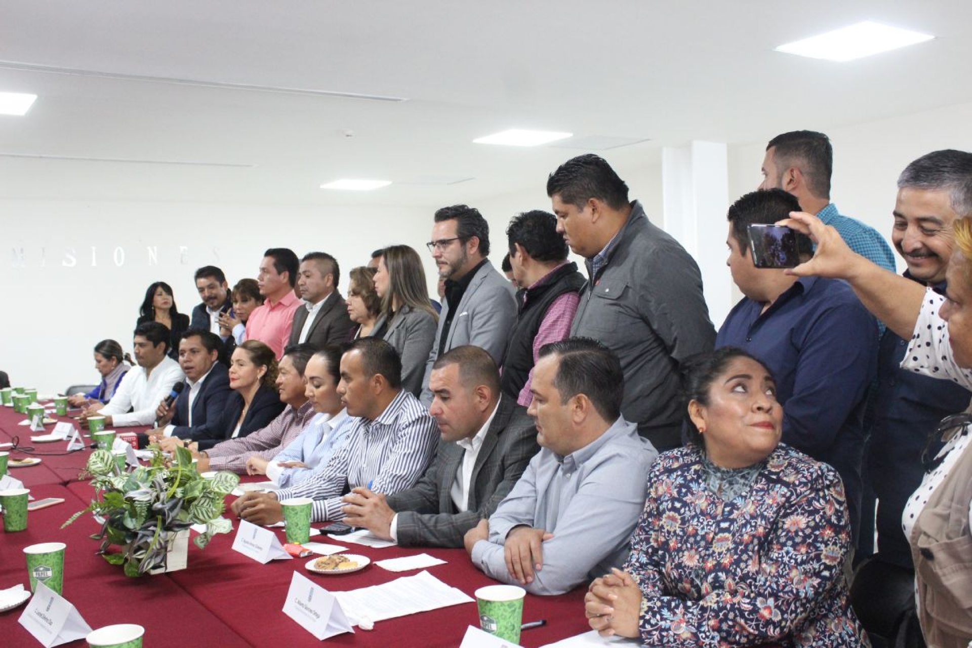 Habrá reforma para que alcaldes recauden más