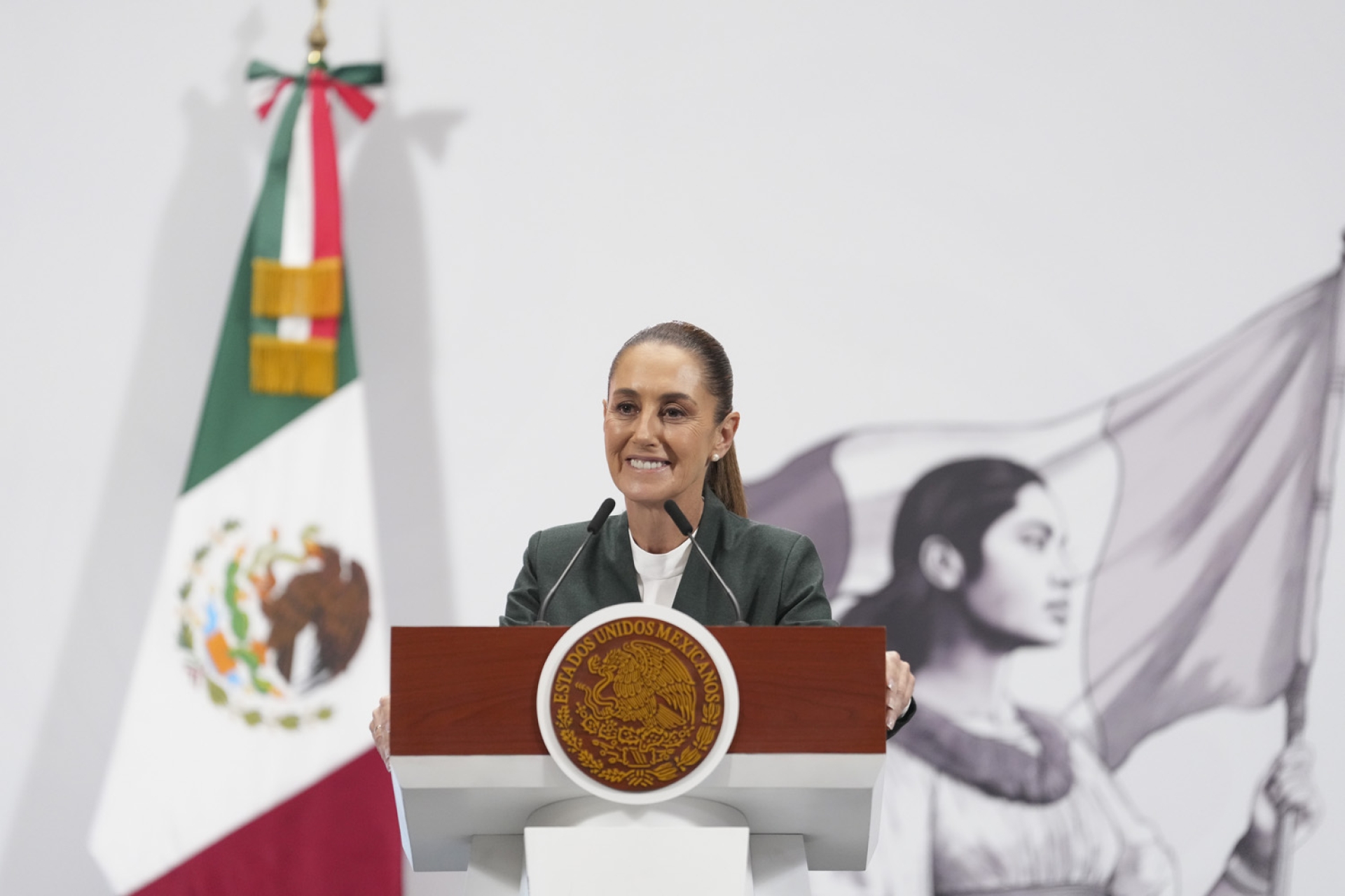 Sheinbaum rechaza que exista una colaboración 'sin precedentes' con la DEA