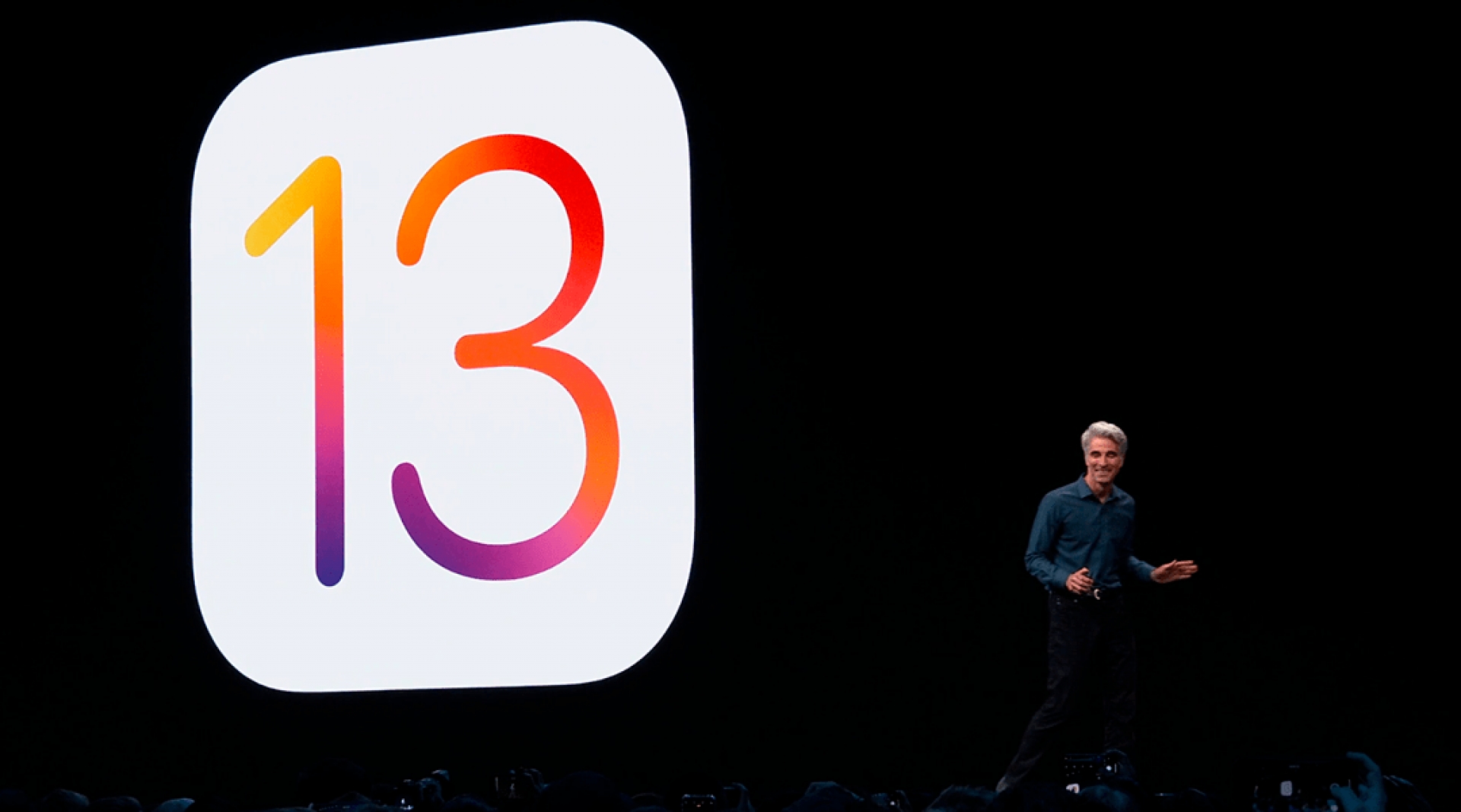 iOS 13 llega con un modo oscuro para el iPhone