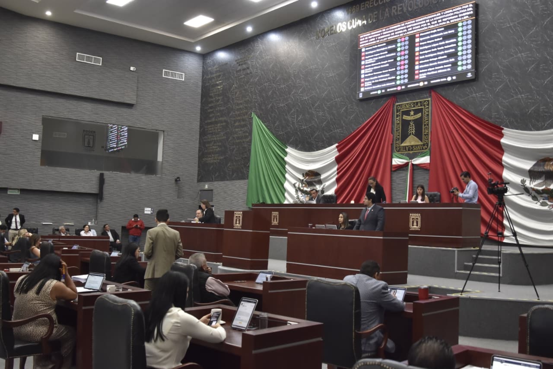 Congreso crea la Secretaría Anticorrupción y extingue el IMIPE