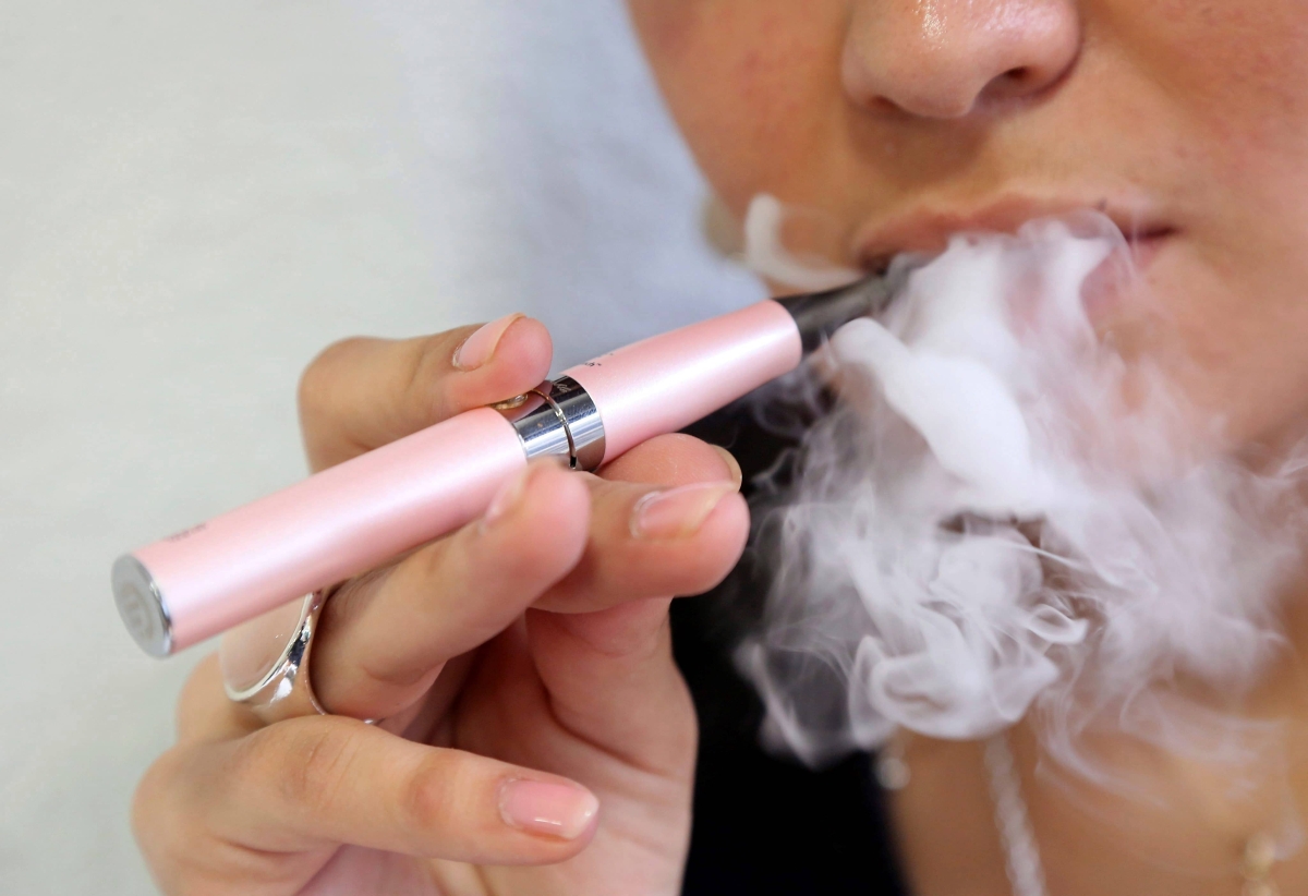 Reino Unido sería el primer país en restringir cigarros electrónicos