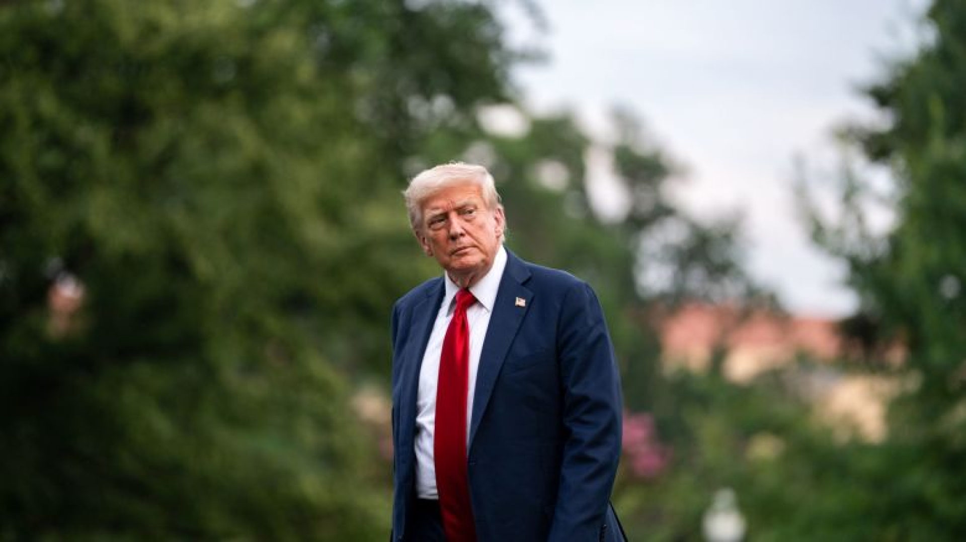 Trump amenaza con aranceles del 100 % a Rusia si no hay acuerdo en Ucrania