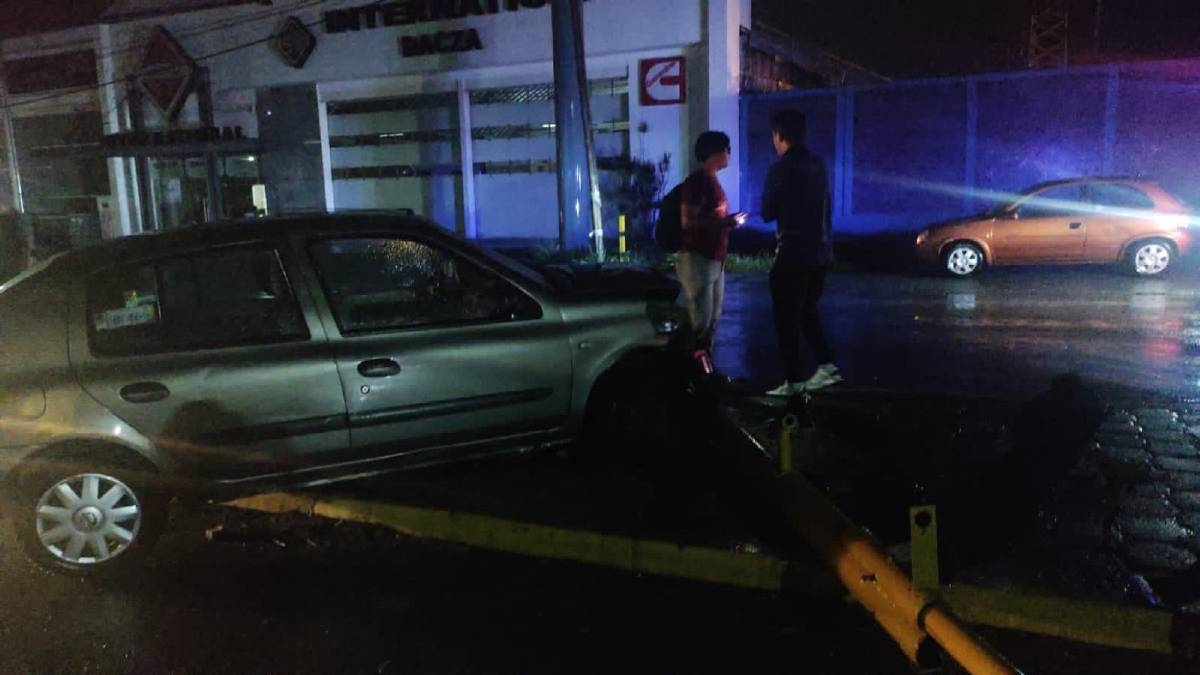 Choque en el bulevar Cuauhnáhuac deja una lesionada