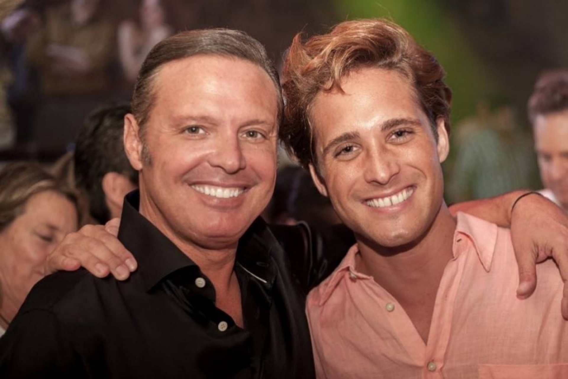 ¿Cuánto cobrará Luis Miguel por segunda temporada de su serie?