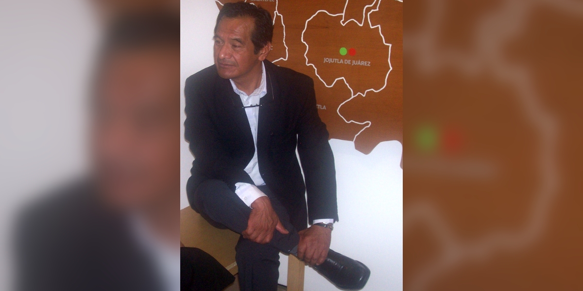 Ingresa el poeta mazateco Juan Gregorio Regino a la Academia Mexicana de la Lengua