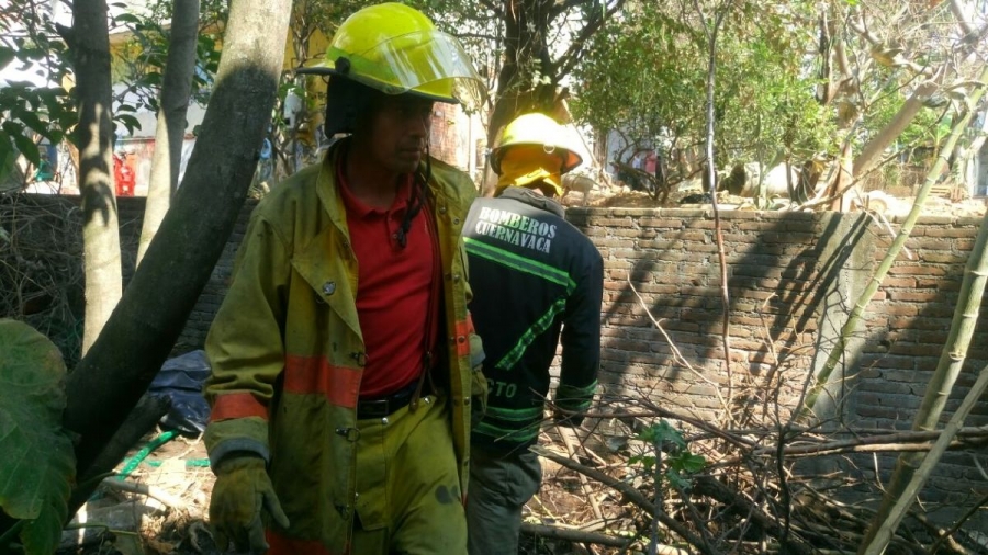 Por fuga de gasolina evacúan a 200 familias en Ocotepec