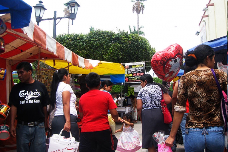Comerciantes exigen acciones contra ambulantes
