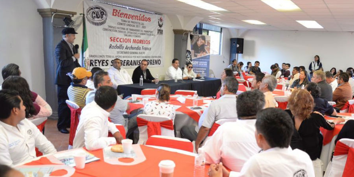 Lo Último: Toma protesta comité del Sindicato Nacional de Trabajadores del Transporte