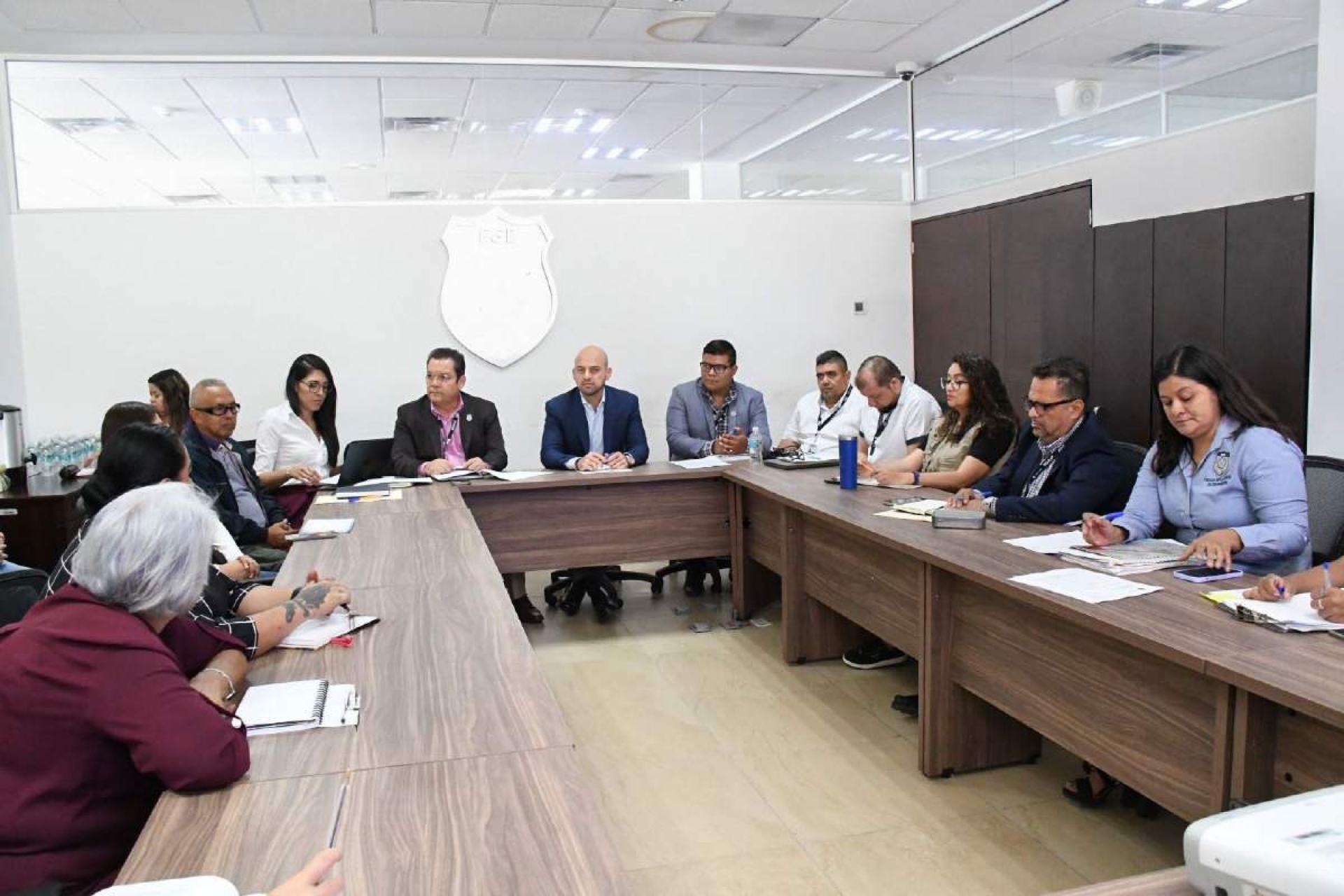 Fiscal se reúne con colectivos de buscadoras y familiares de desaparecidos