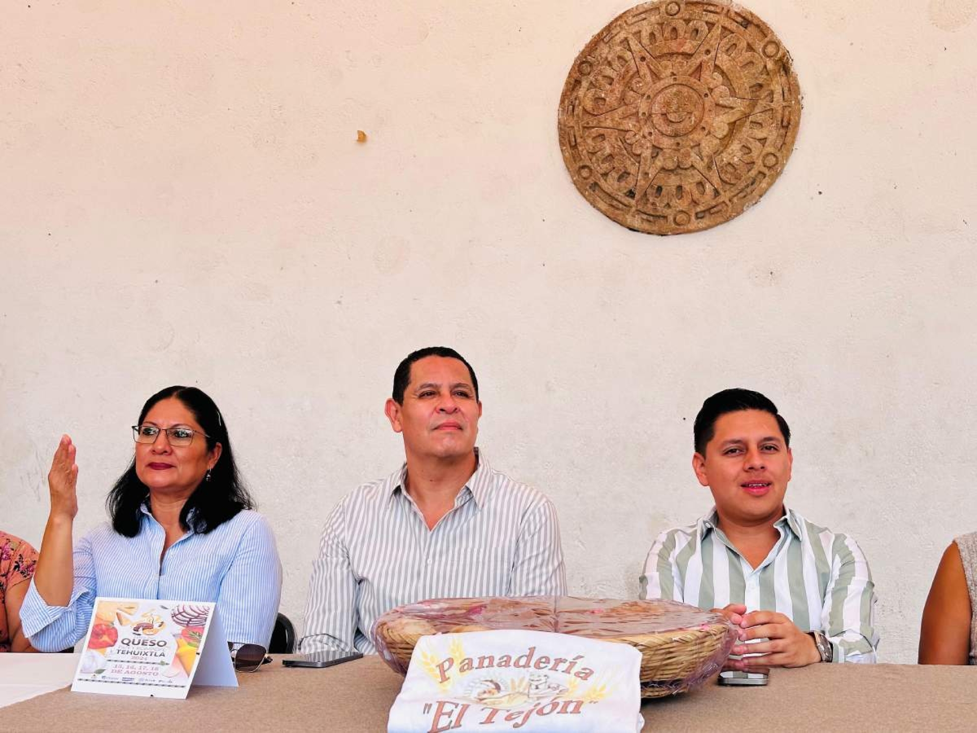 Alistan Feria del Queso, Pan y Rompope en Tehuixtla